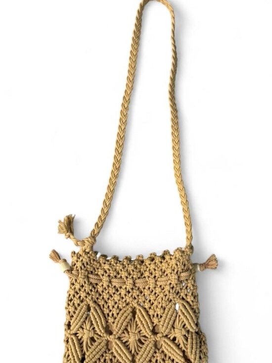 The Unbranded Brand Handbags - Handmade Beige Macrame Shoulder Bag - Bohemian Diamond Knot Fringe Purse